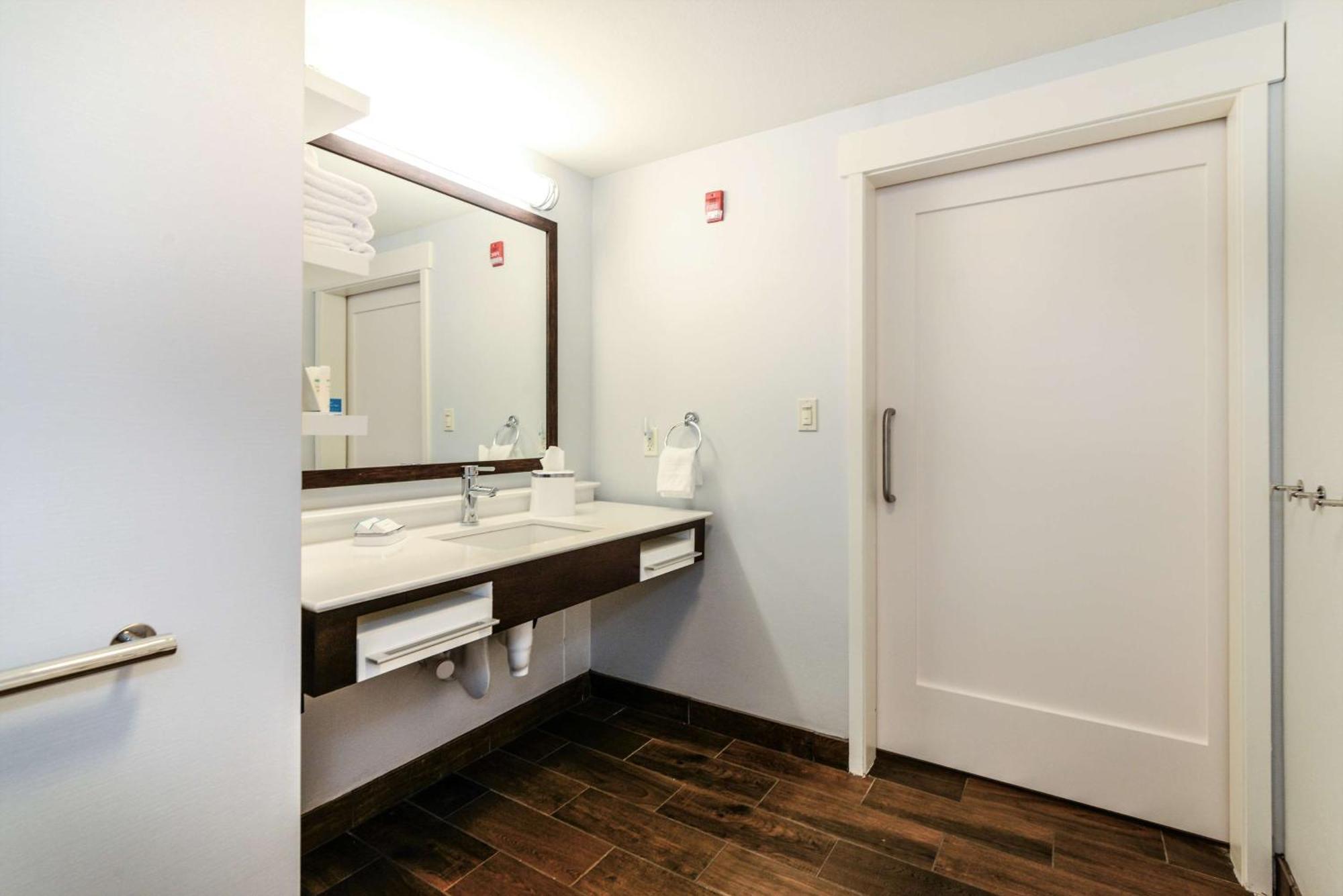 Hampton Inn Brighton Mi Extérieur photo