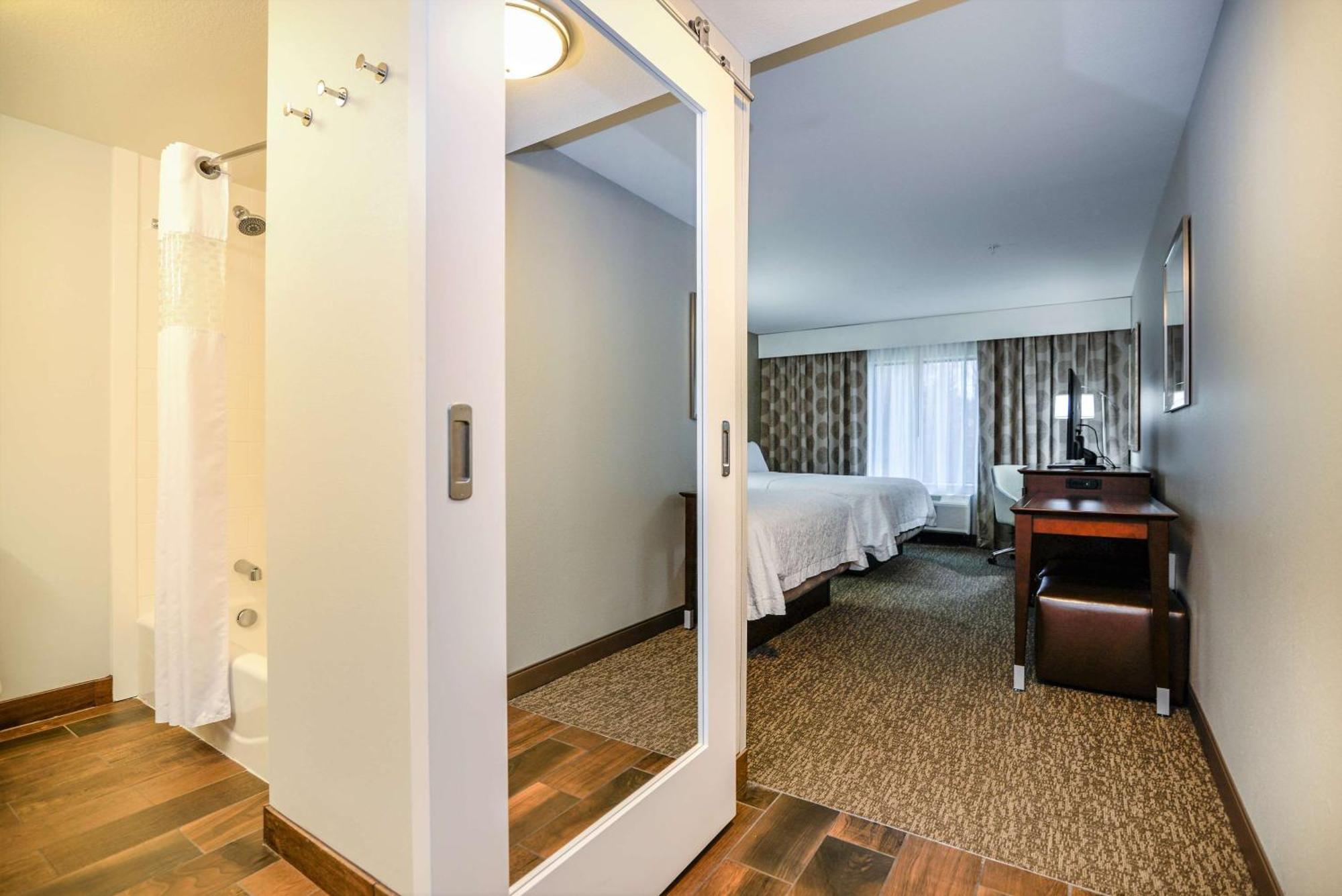 Hampton Inn Brighton Mi Extérieur photo