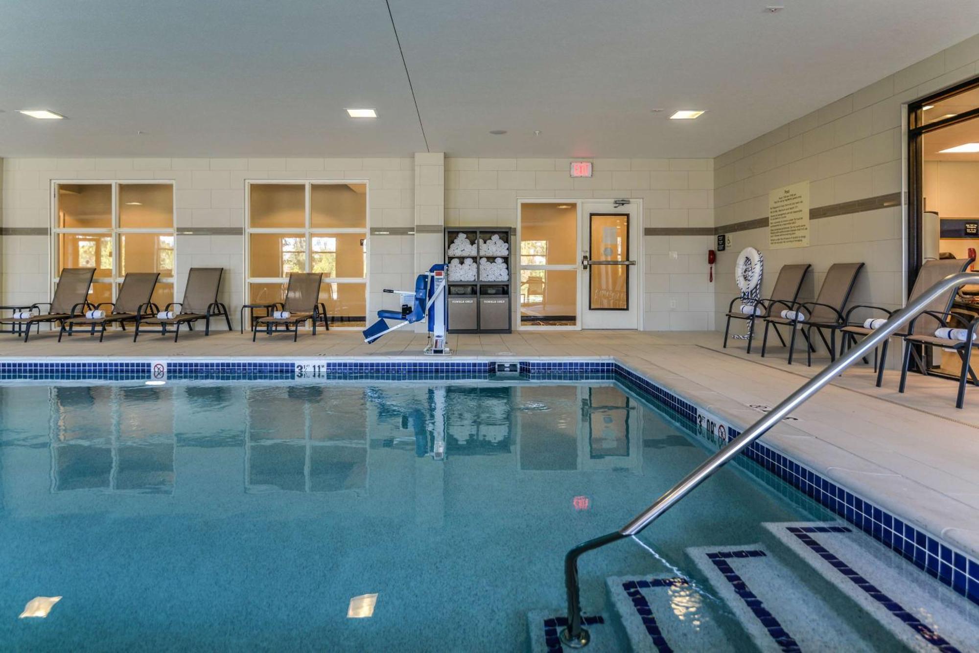 Hampton Inn Brighton Mi Extérieur photo